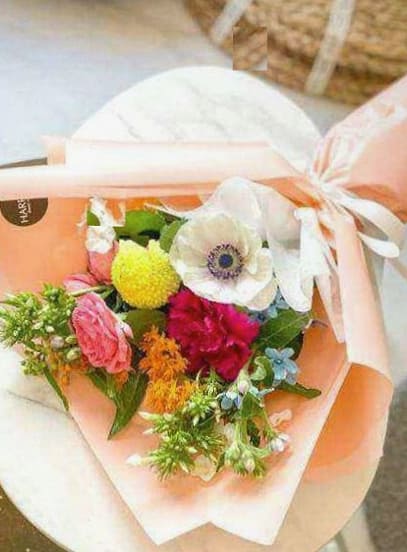 Lustres floraux suspendus