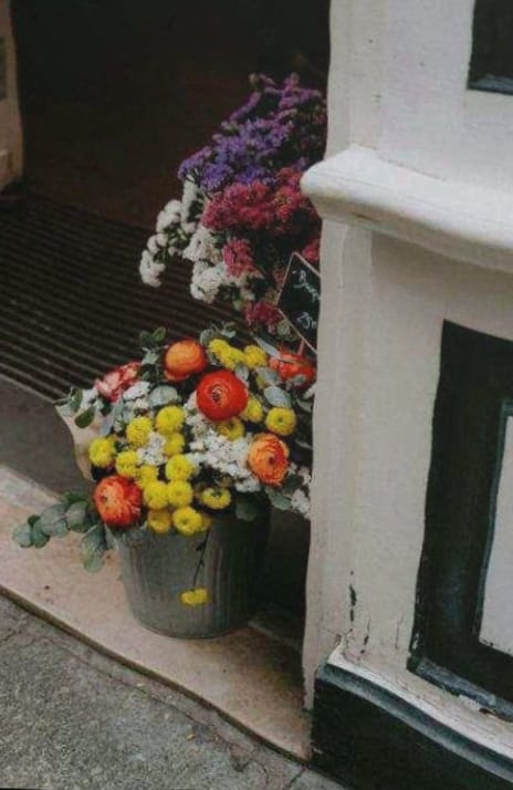 Bouquet sur un siège de cérémonie